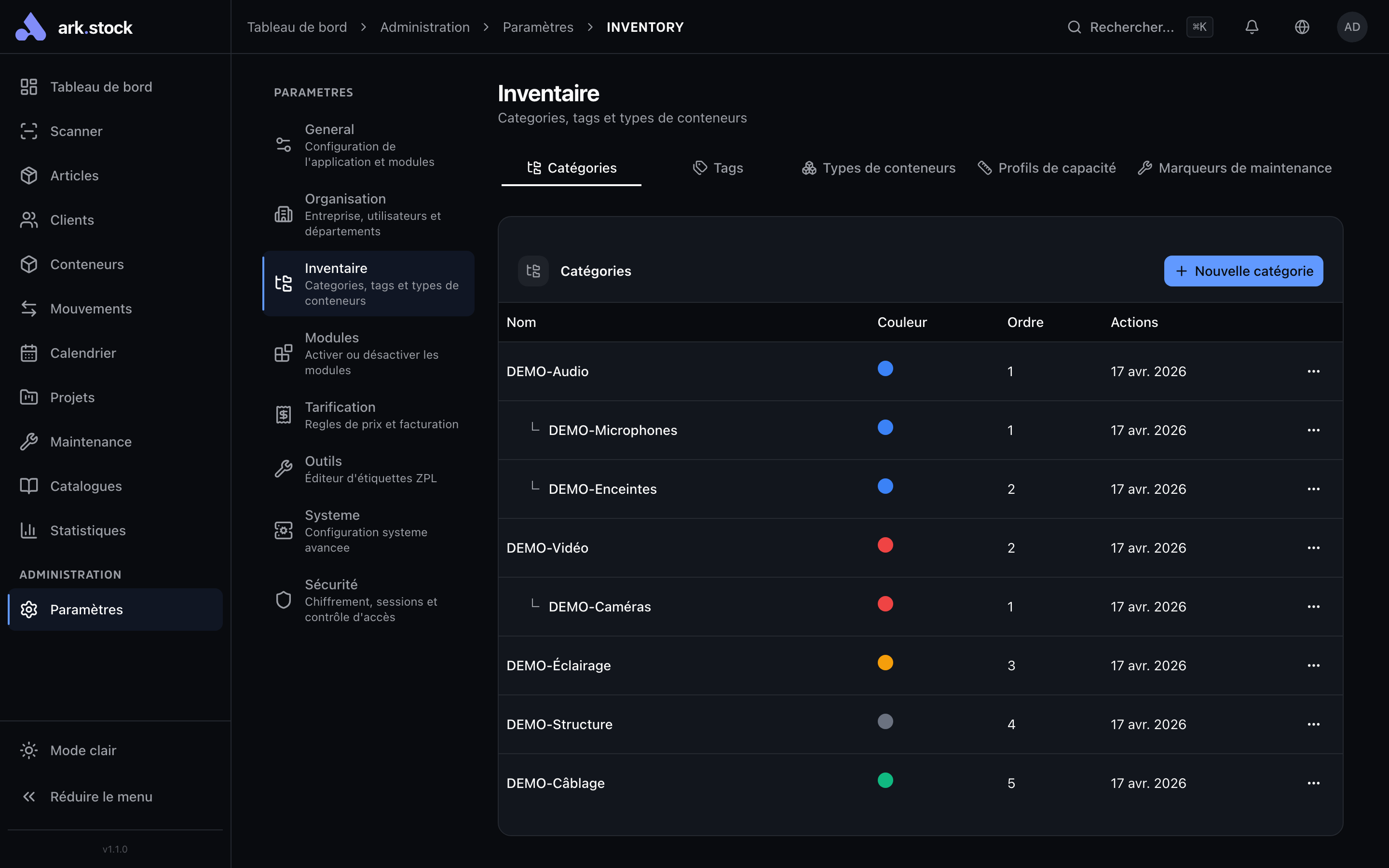Articles table view with tree categories, colored tags and composable filters.